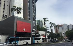 Quarto e sala Localização ótima na opinião de 100% dos hóspedes